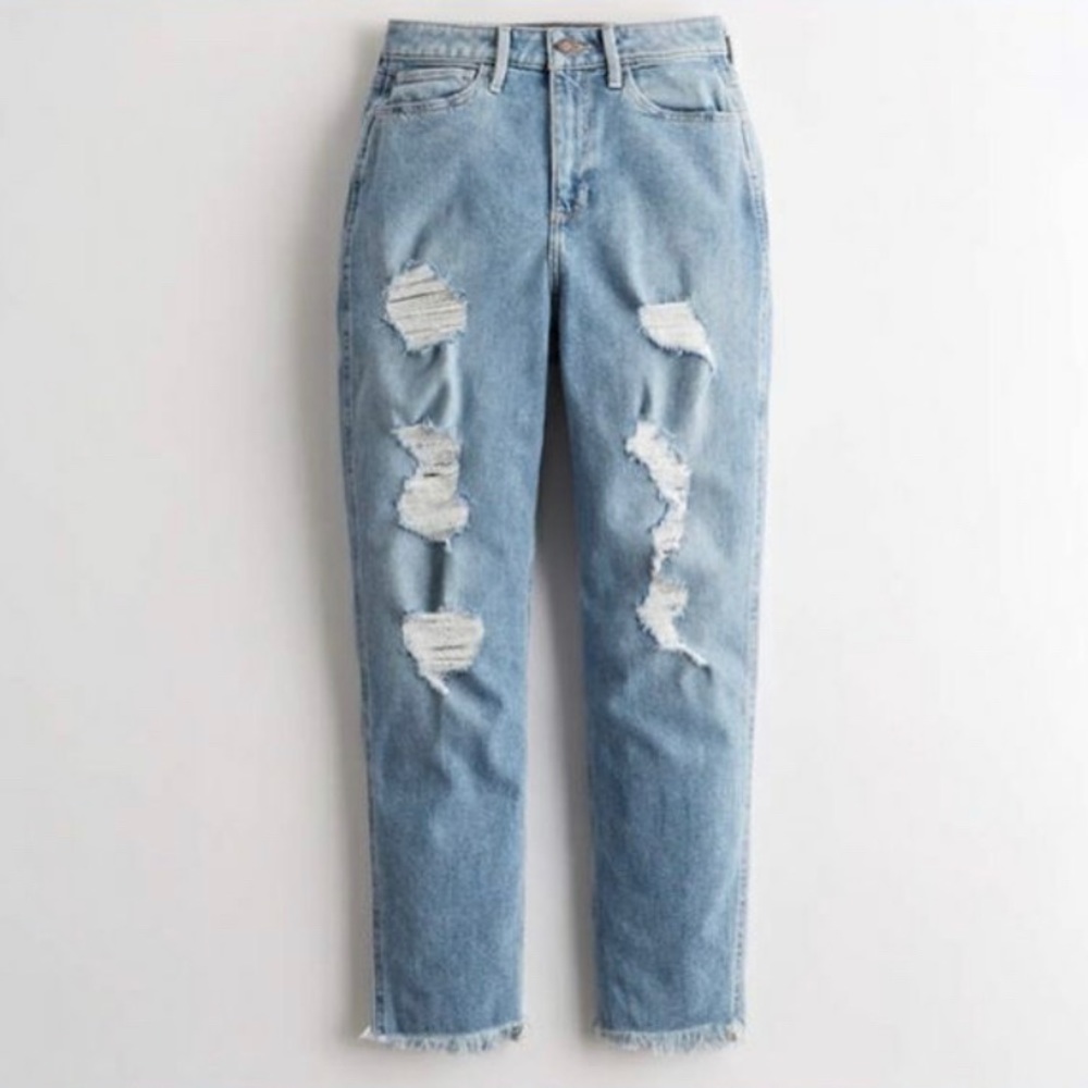 Hollister Curvy High Rise Mom Jean